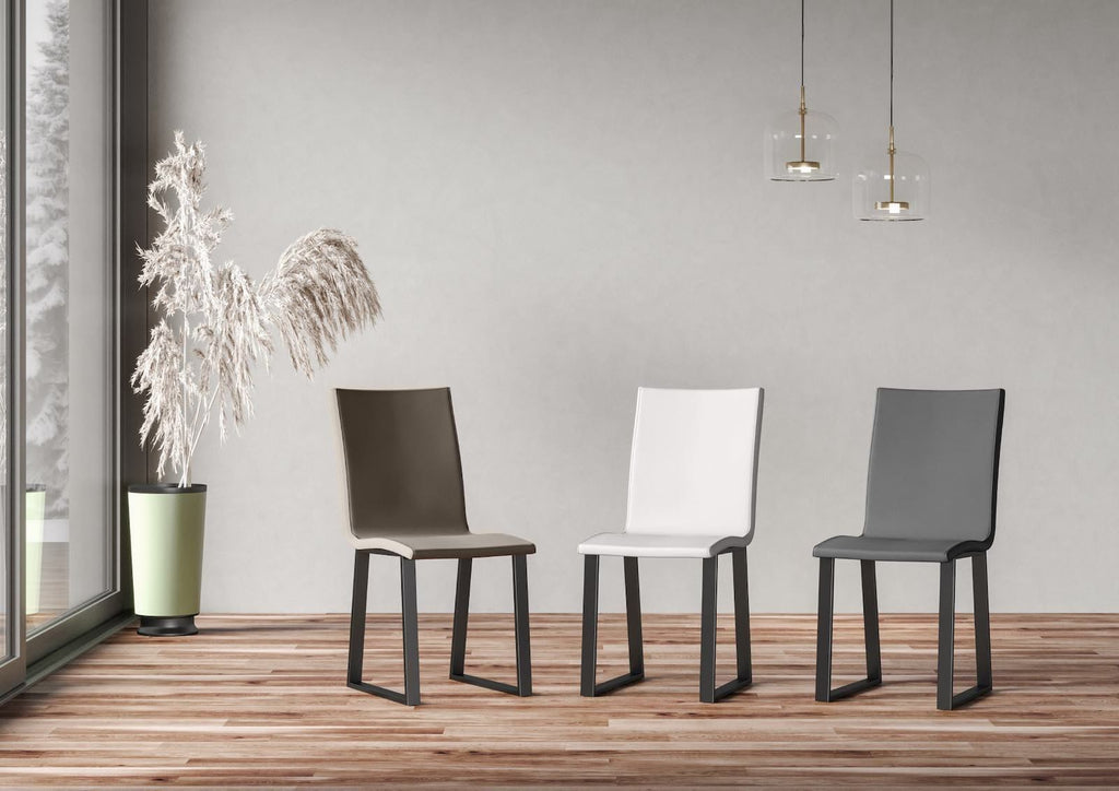 Sedia a slitta in metallo e similpelle Kenny