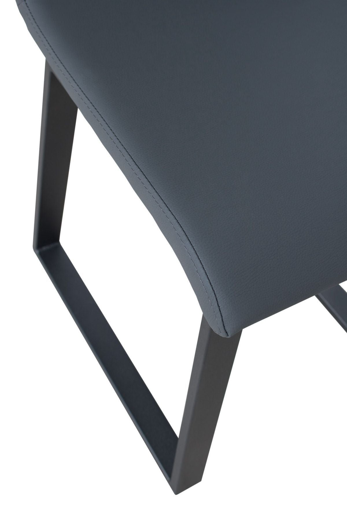 Sedia a slitta in metallo e similpelle Kenny