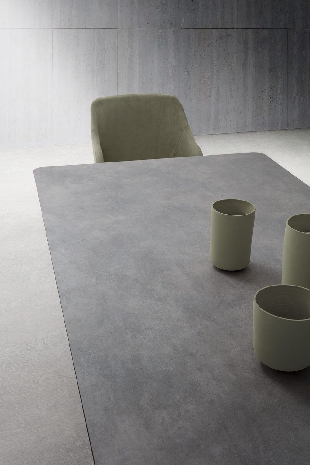 Tavolo allungabile in metallo e laminato Holger Cement