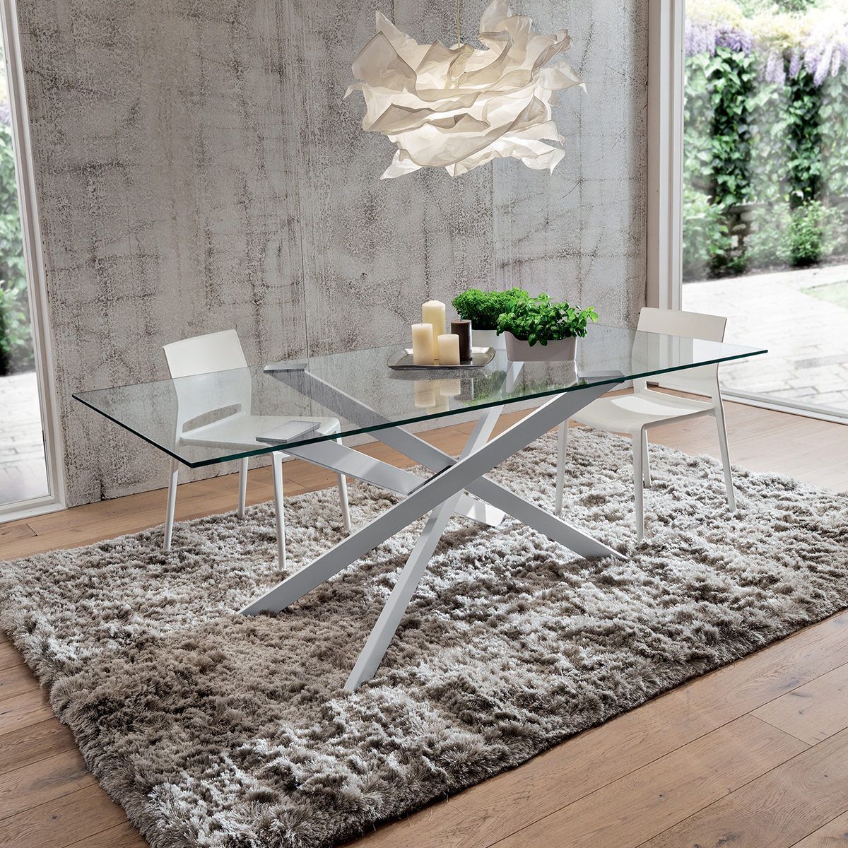 Tavolo fisso con piano in vetro Arsenio