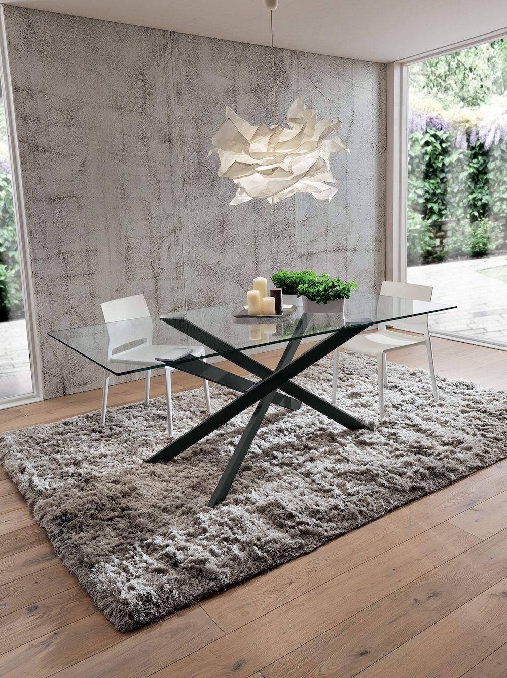 Tavolo fisso con piano in vetro Arsenio