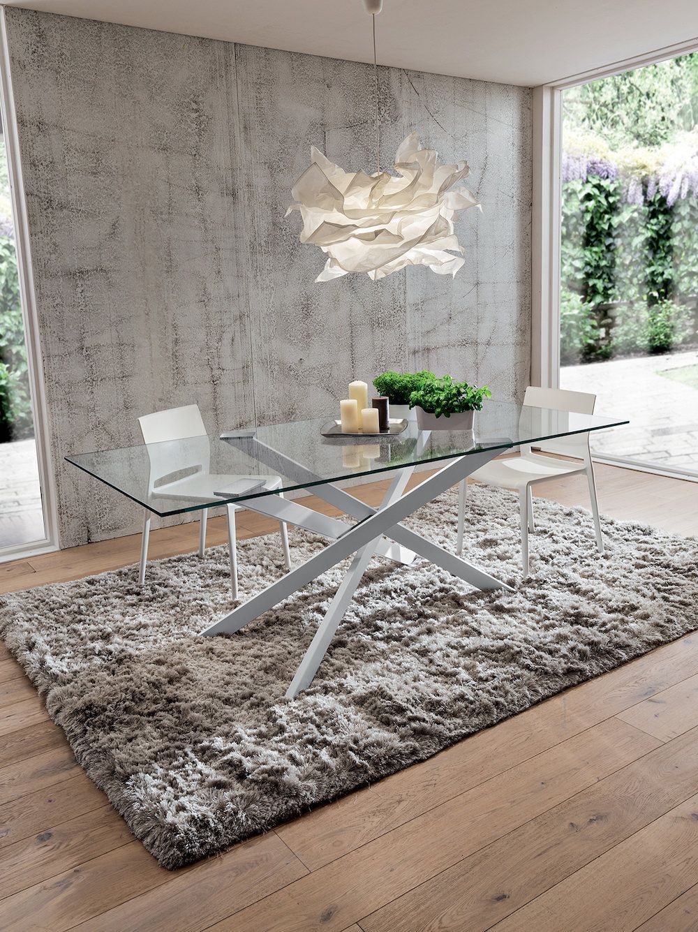 Tavolo fisso con piano in vetro Arsenio