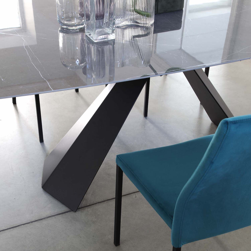 Tavolo da pranzo con piano in ceramica Kenton Ellittico