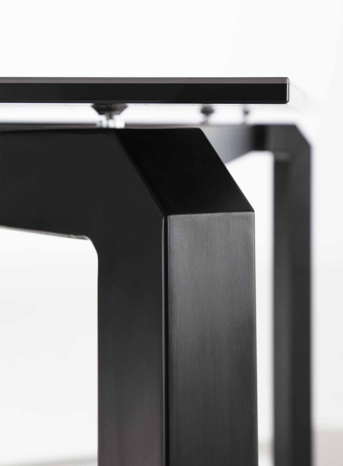 Tavolo allungabile in acciaio e vetro-ceramica Deric