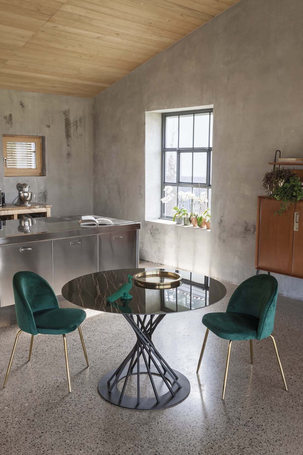 Tavolo rotondo in acciaio e ceramica Runder Florim