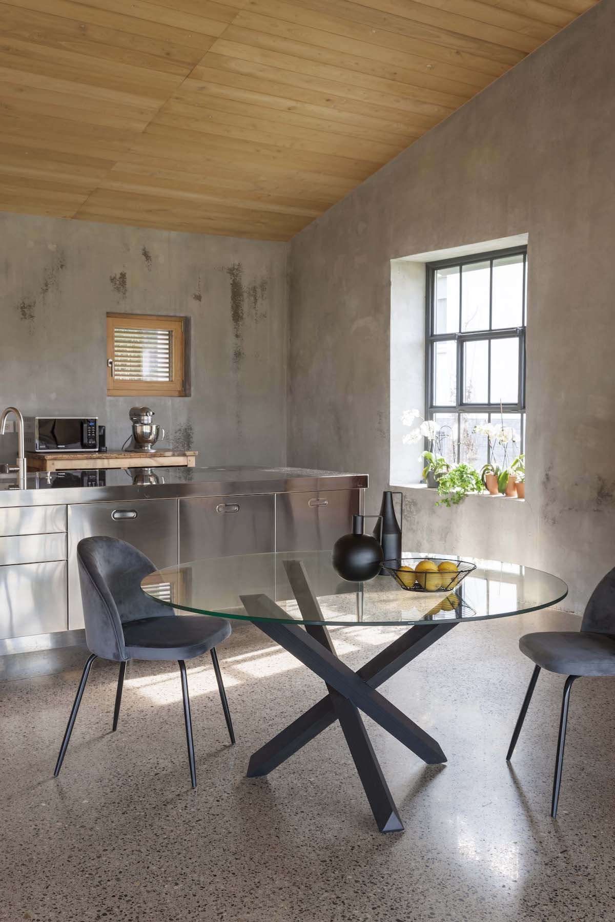 Tavolo rotondo in legno e vetro Ammer