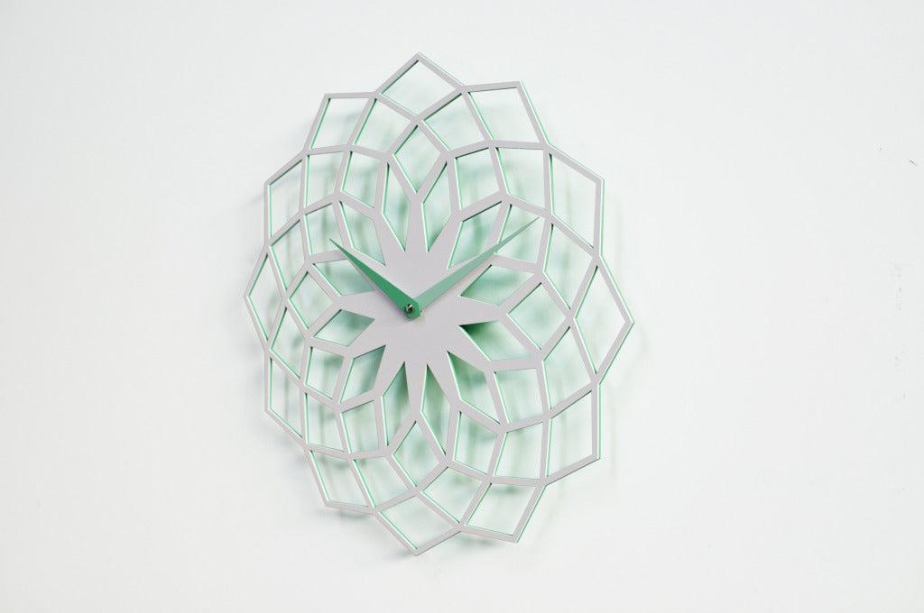 Orologio da muro Skallop in metallo verniciato
