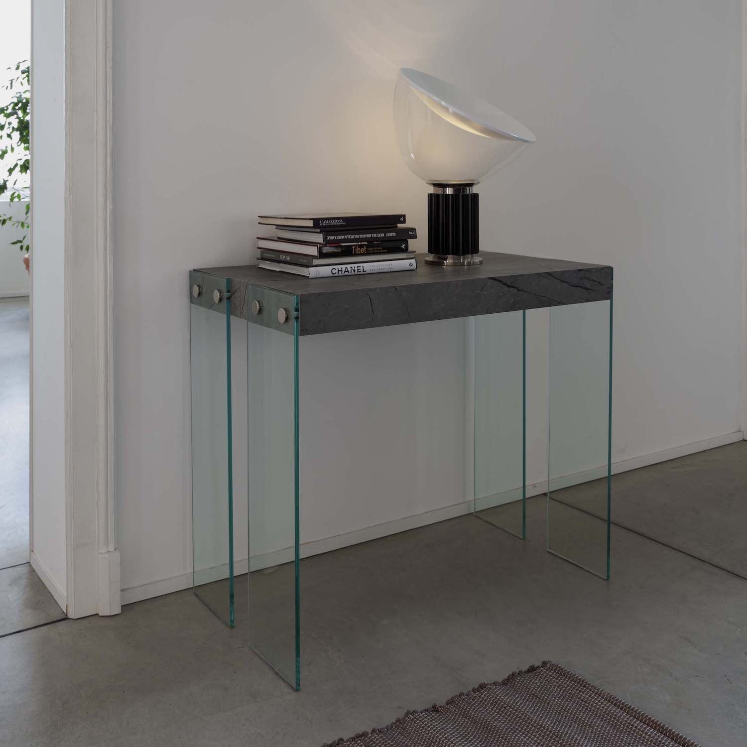 Tavolo consolle allungabile Skim in vetro e legno