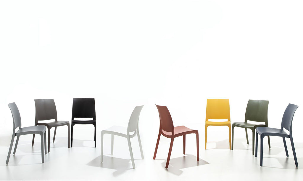 Sedie in polipropilene impilabili per sala pranzo o cucina Sailing