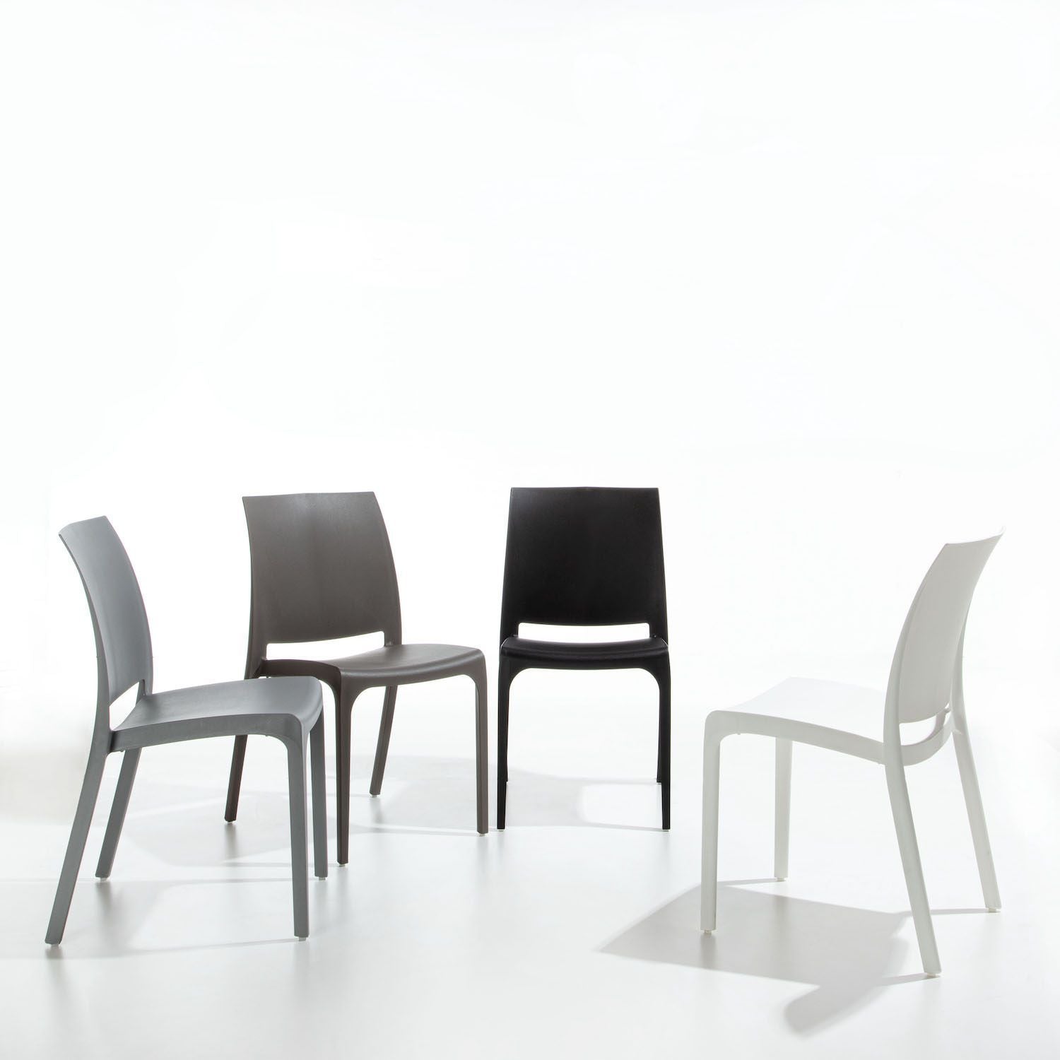 Sedie in polipropilene impilabili per sala pranzo o cucina Sailing