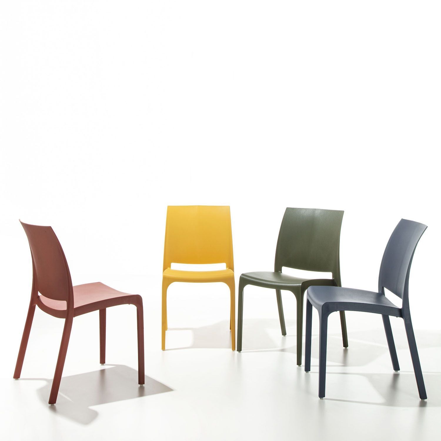 Sedie in polipropilene impilabili per sala pranzo o cucina Sailing