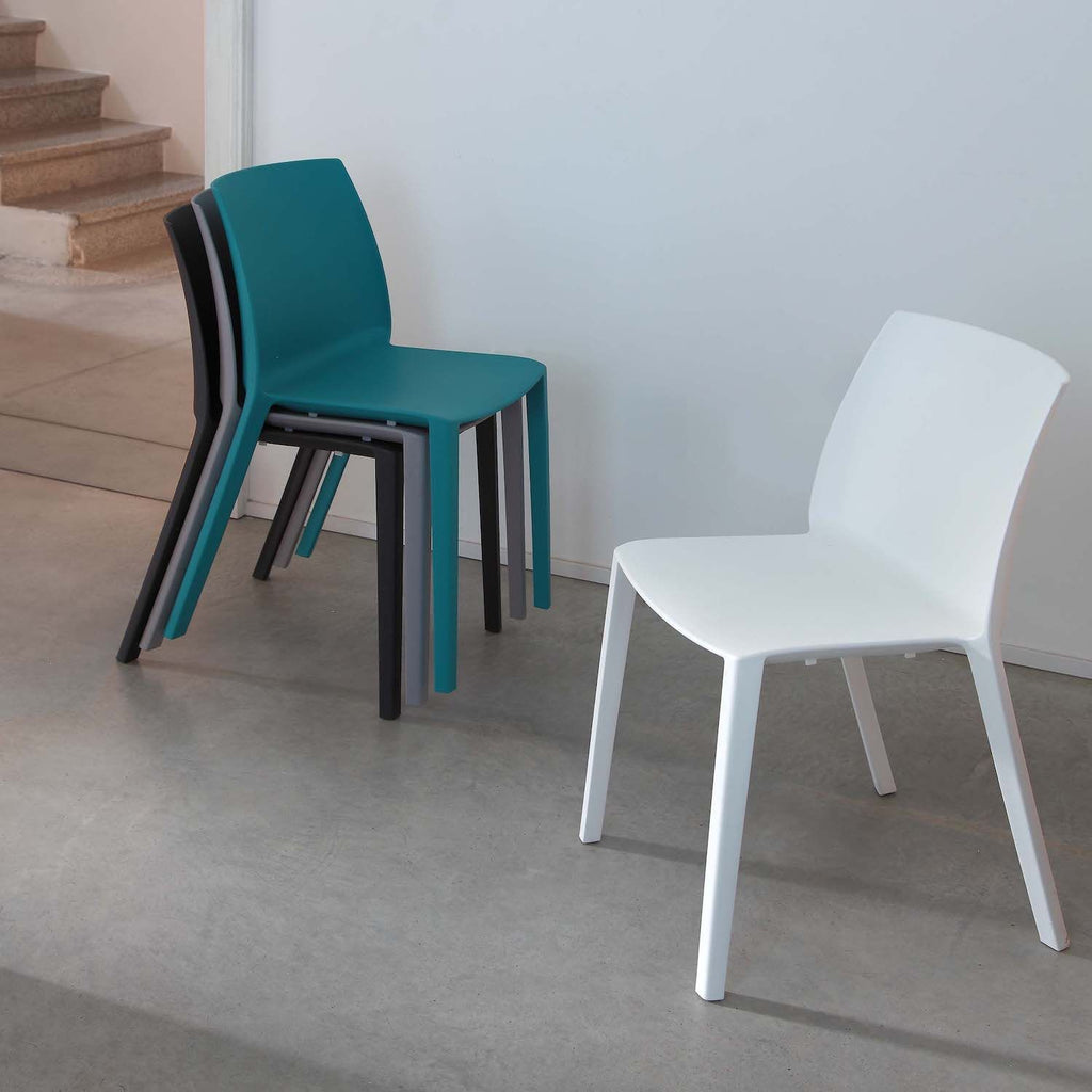 Sedie in polipropilene impilabili per cucina o sala pranzo Starren