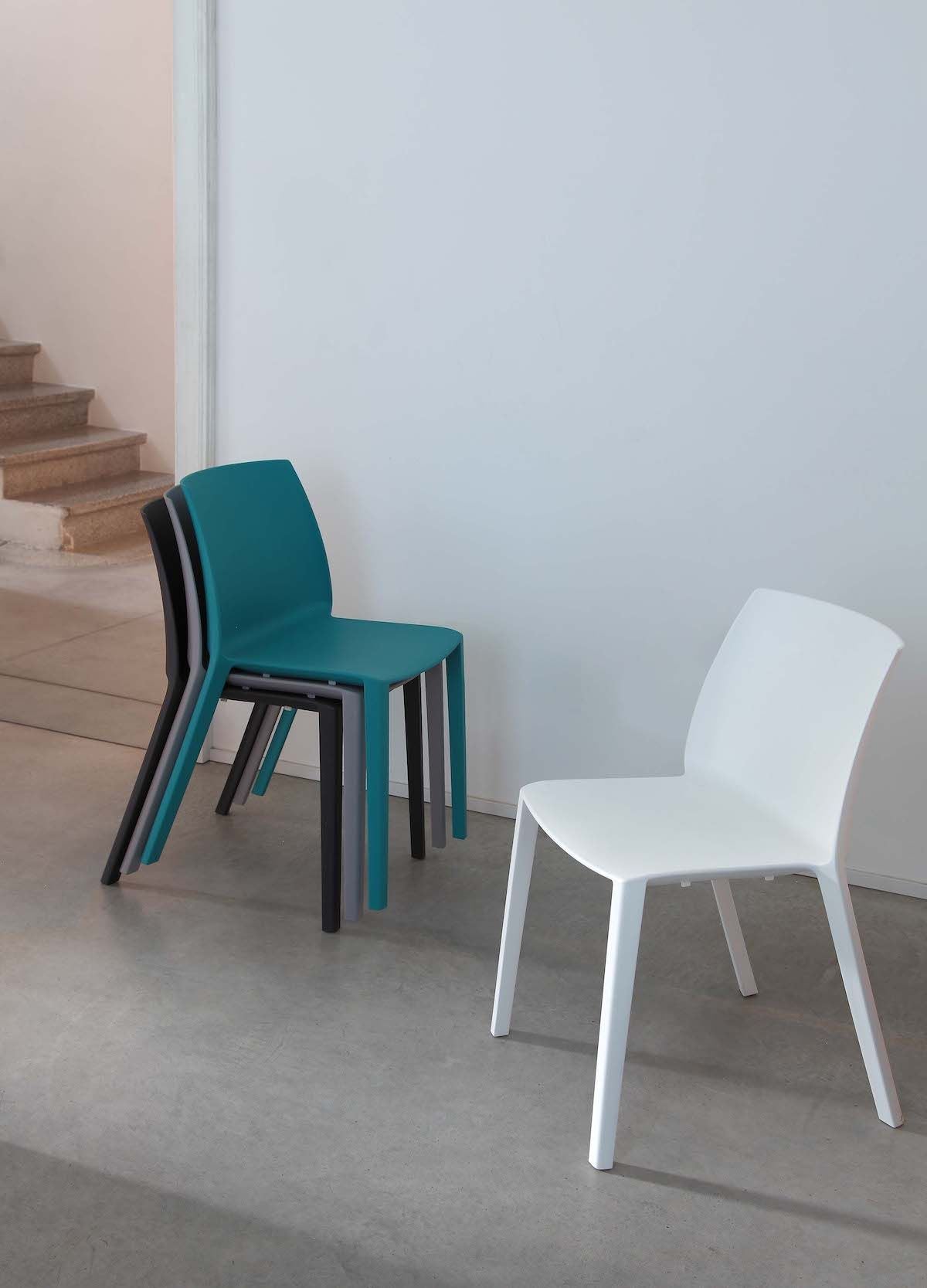 Sedie in polipropilene impilabili per cucina o sala pranzo Starren