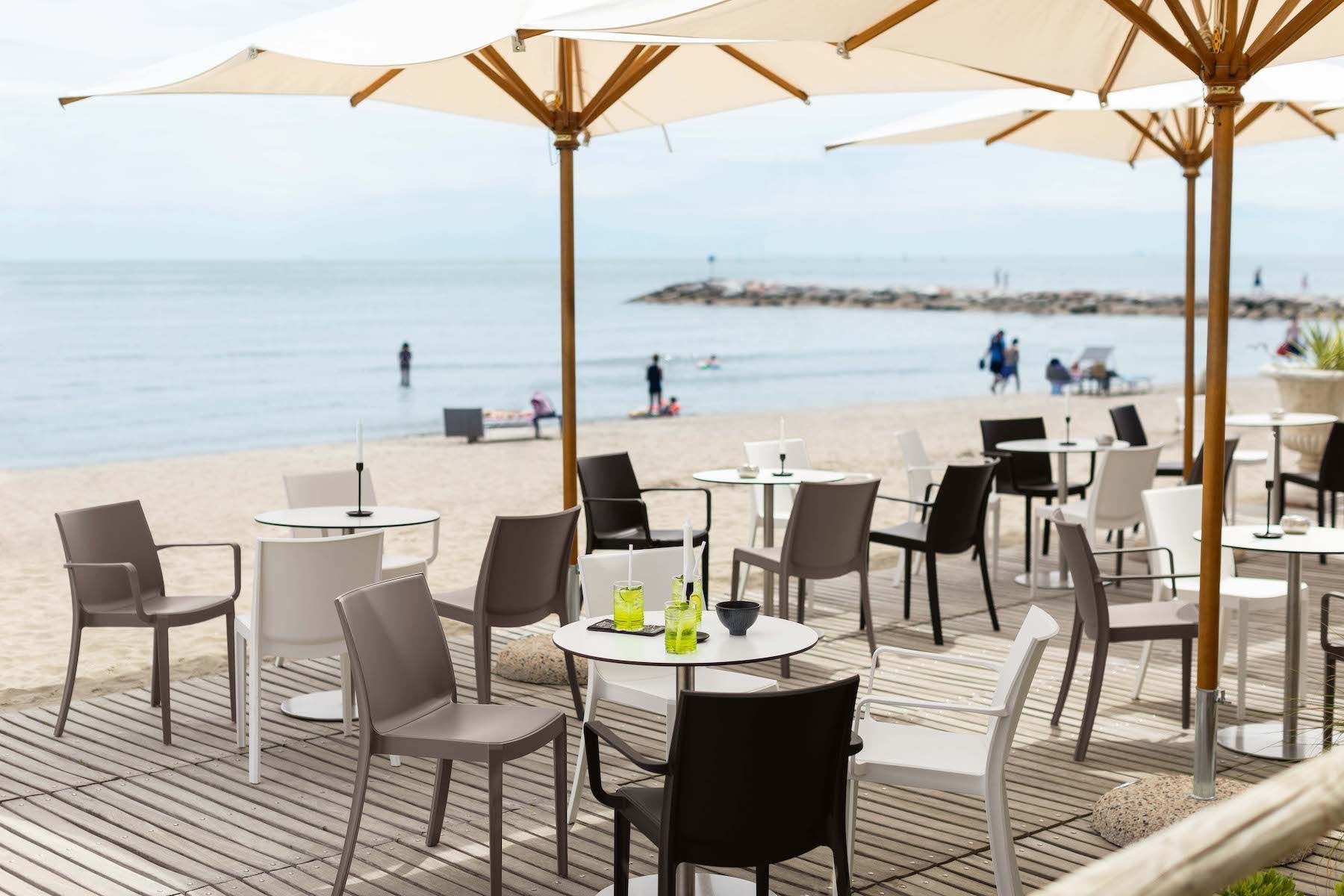 Sedie impilabili in polipropilene per cucina o giardino Devel