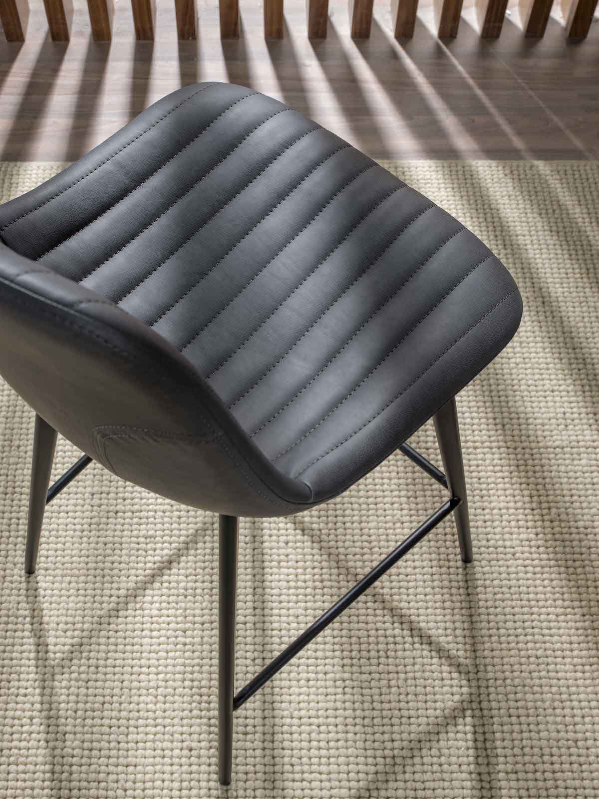 Coppia sgabelli per isola cucina Arendal Stool