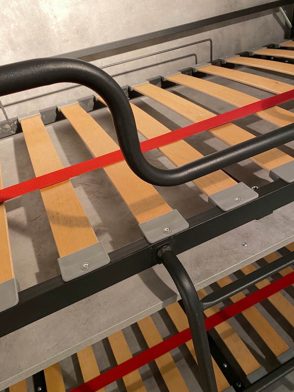 Letto singolo a scomparsa orizzontale con divano Auda