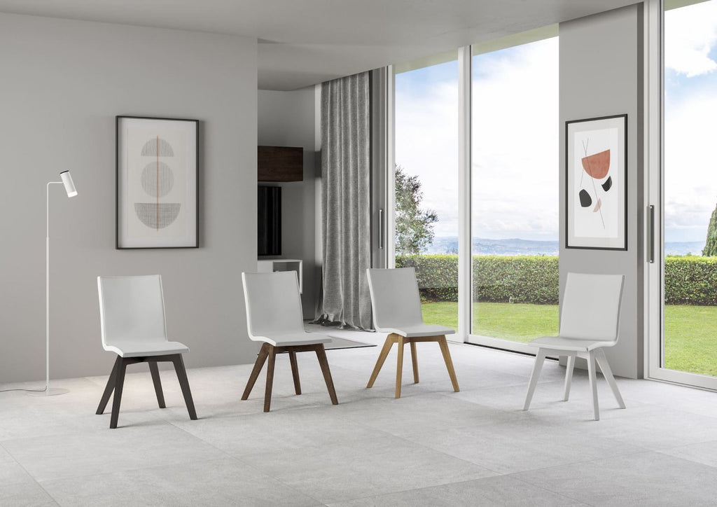 Sedia da cucina imbottita con gambe in legno Linette