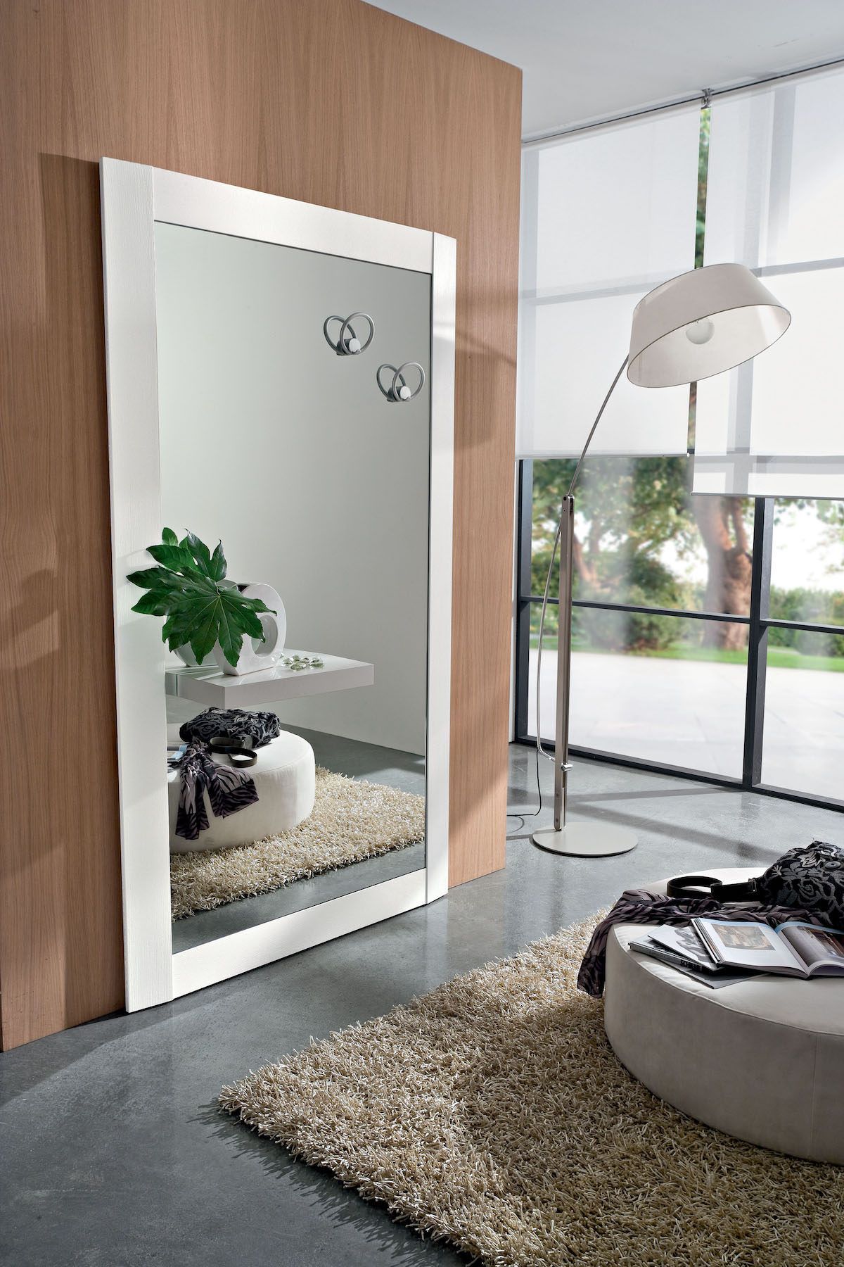 Specchio per ingresso con mensola e appendiabiti August B