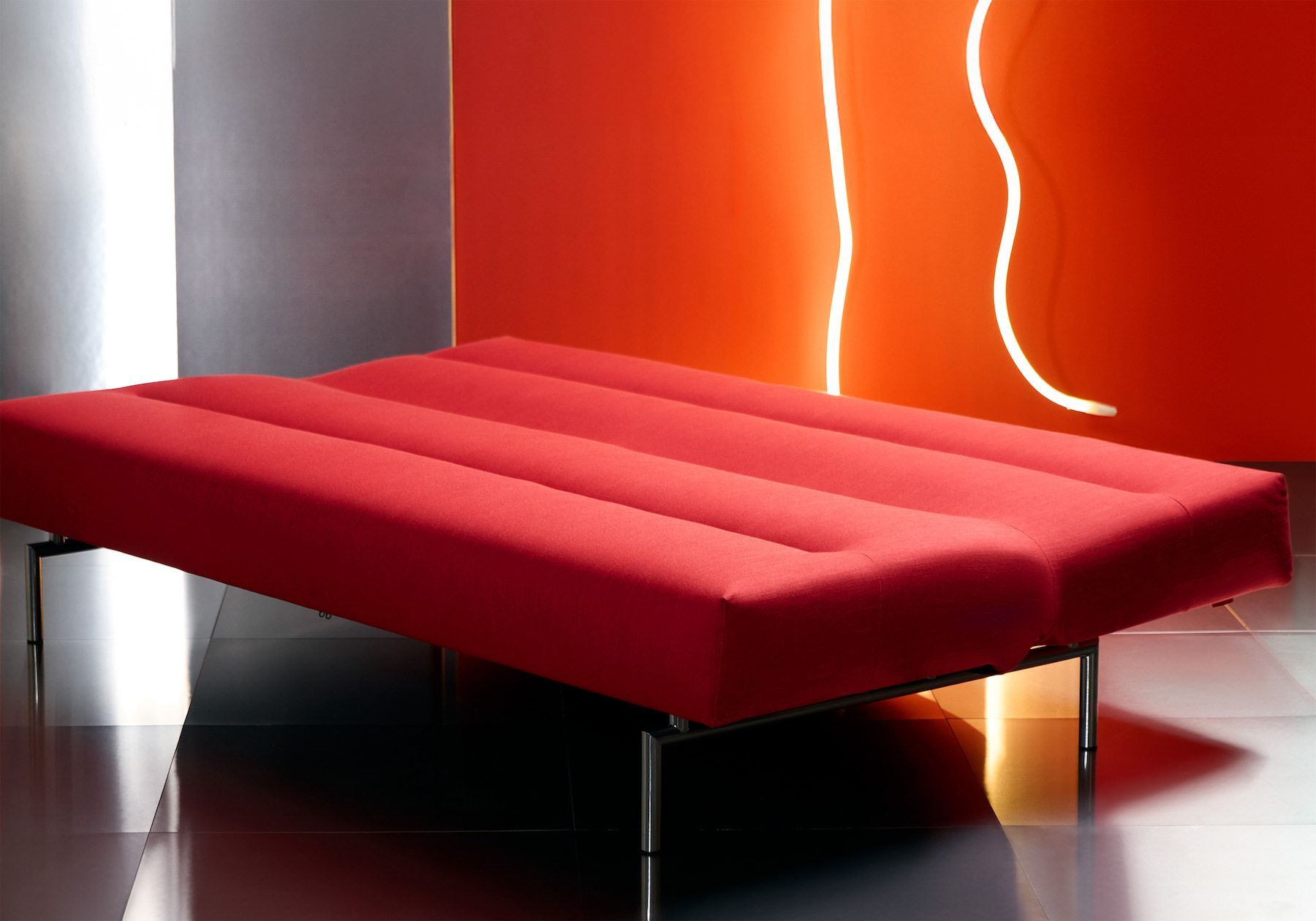Divano letto design moderno Jillis - 511 Elegance Red