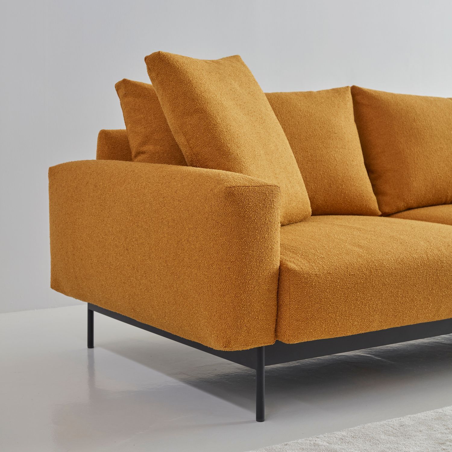 Divano tre posti design moderno Arthon A3 - Bouclé 536 Ochre