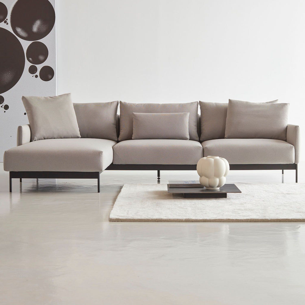 Divano con penisola Tokey B2 - Cura 764 Sand Grey