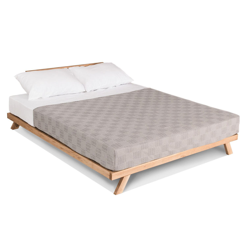 Letto in legno massello naturale o noce Alborg