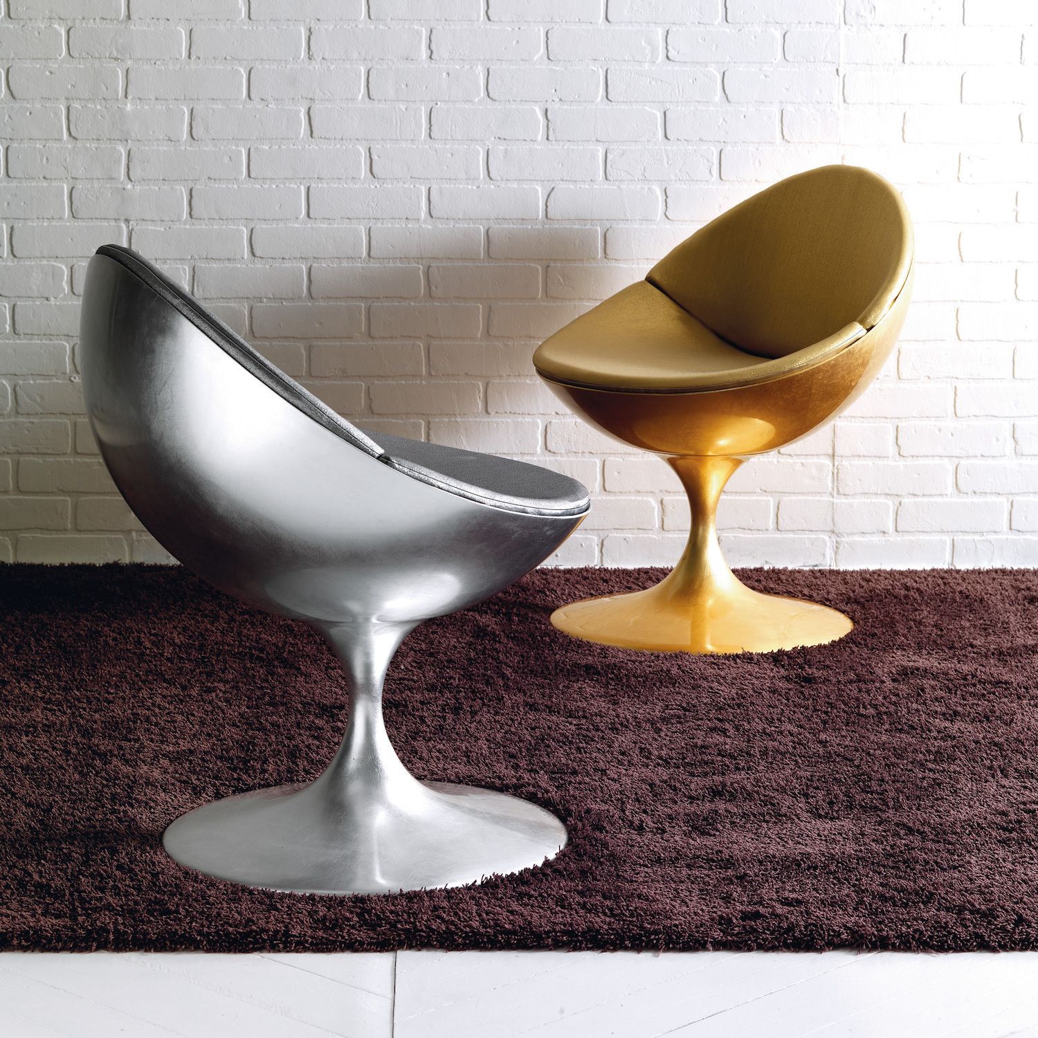 Poltrona design in alluminio foglia argento o oro Luna