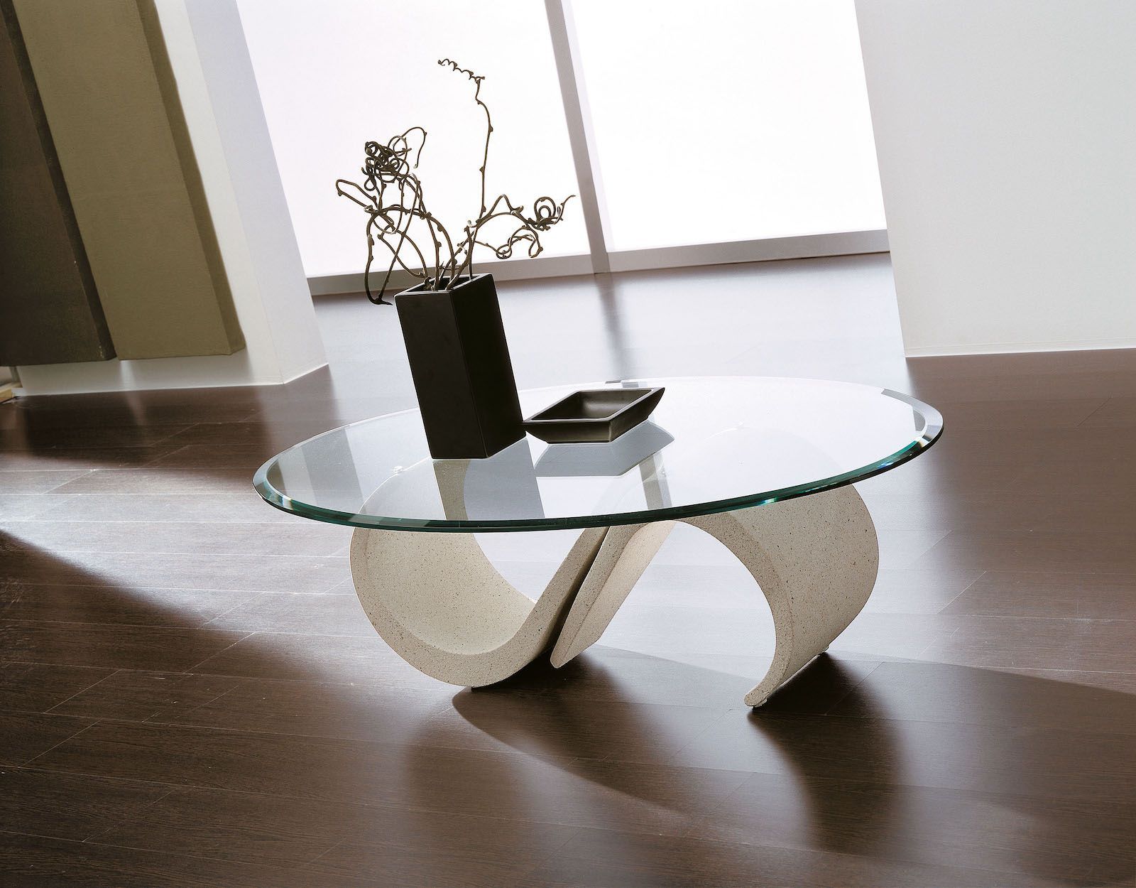 Tavolo da salotto moderno in vetro ovale bisellato Reynald