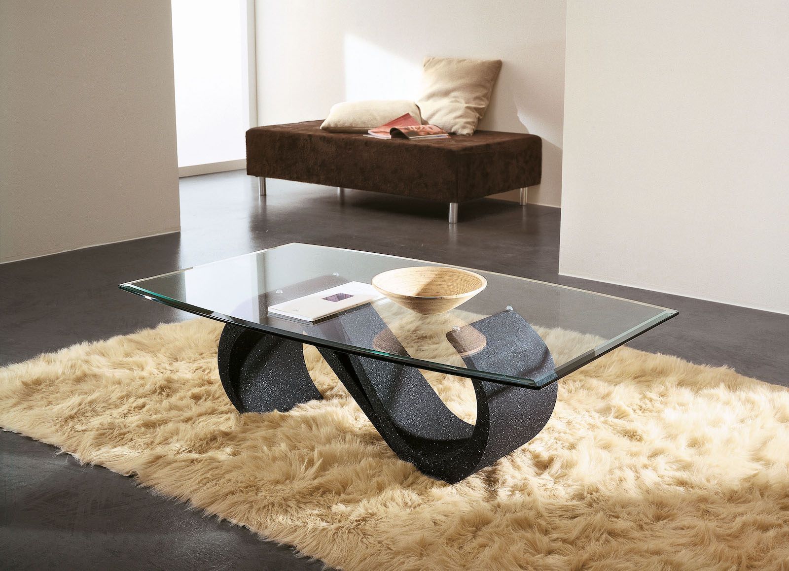 Tavolino salotto in vetro ovale Runi