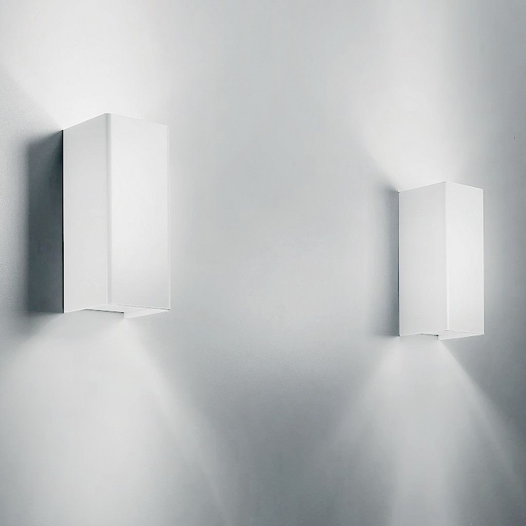 Applique da parete a LED Oki UpDown di Team Italia