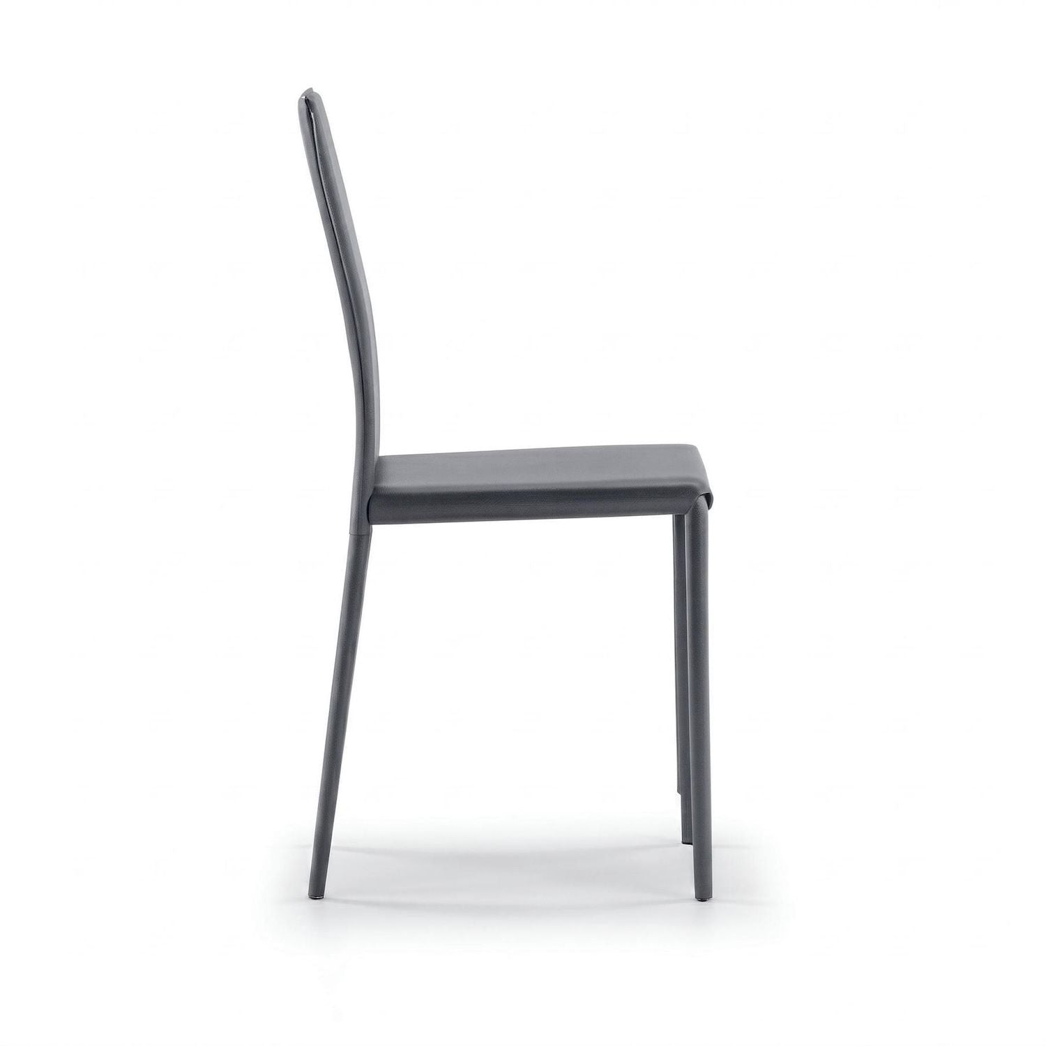 Set 4 sedie impilabili in similcuoio Levina - Grigio scuro