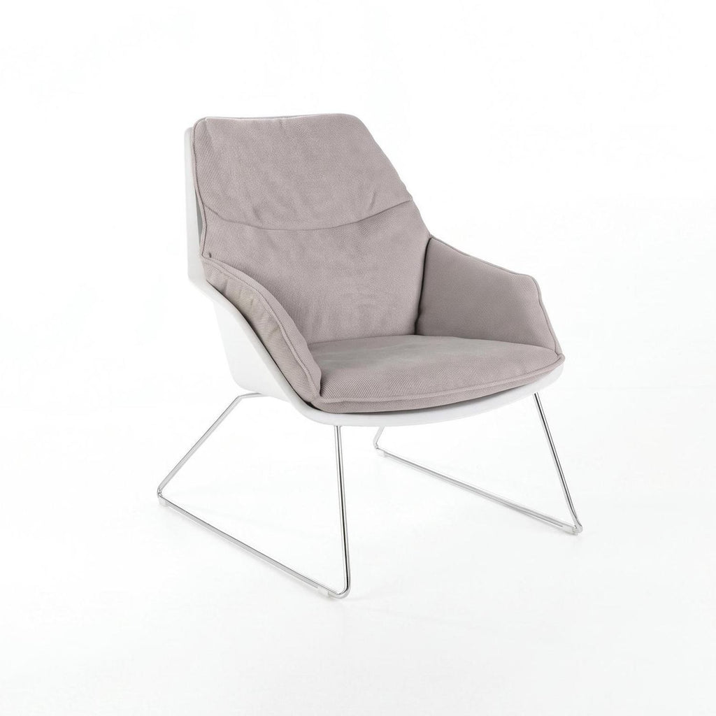 Poltrona in tessuto con cuscini sfoderabili Avela | Design moderno