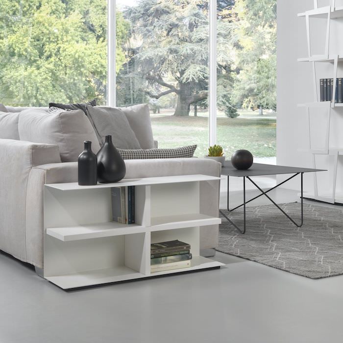 Poco spazio in salotto? Prova un tavolino lato divano - Smart Arredo Design